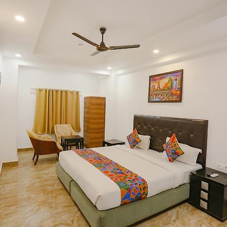 Fabexpress Taj Residency Near Yashobhoomi Convention Centre Hotel Delhi  Exterior foto