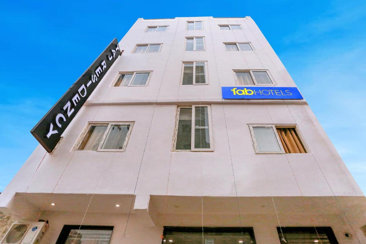 Fabexpress Taj Residency Near Yashobhoomi Convention Centre Hotel Delhi  Exterior foto